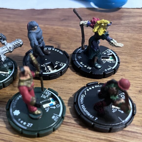Lot of 5 Mage Knight Miniatures Figures - Picture 3 of 5